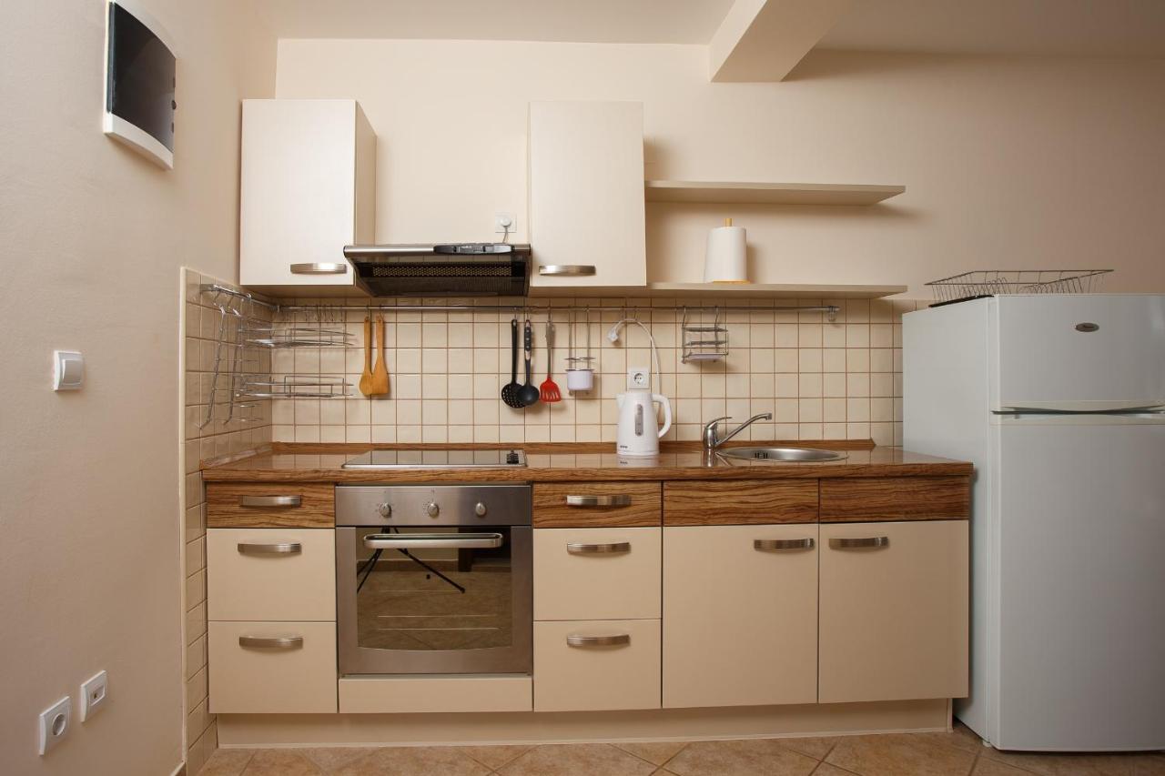 Suntime Apartment Tivat Exterior photo